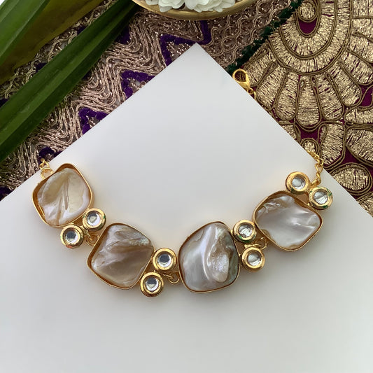 Salvanity Brass Gold 18 CT plated Baroque Bracelet - Mother of Pearl