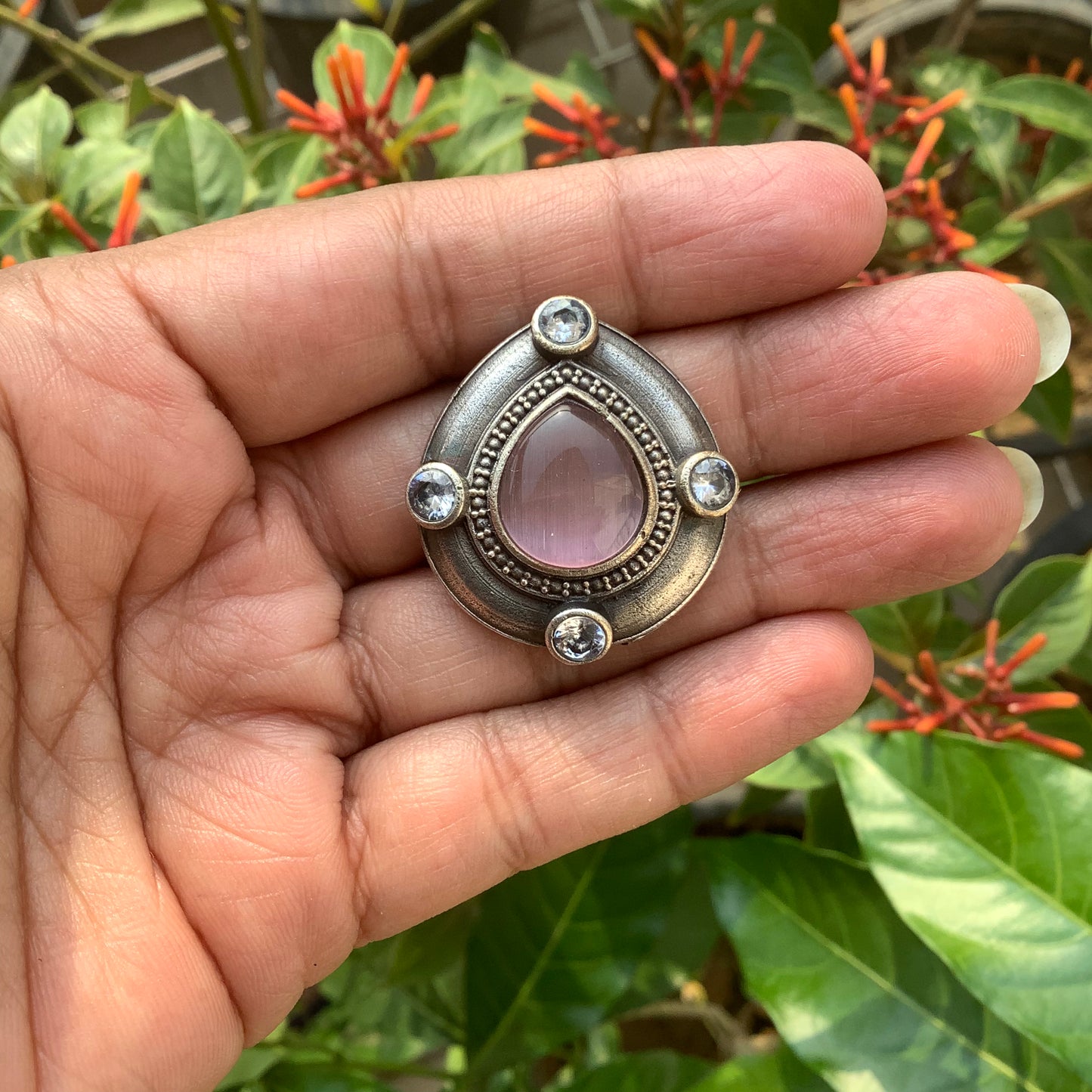 Salvanity German Silver Pearl Ace Finger Ring (Monalisa Pink)