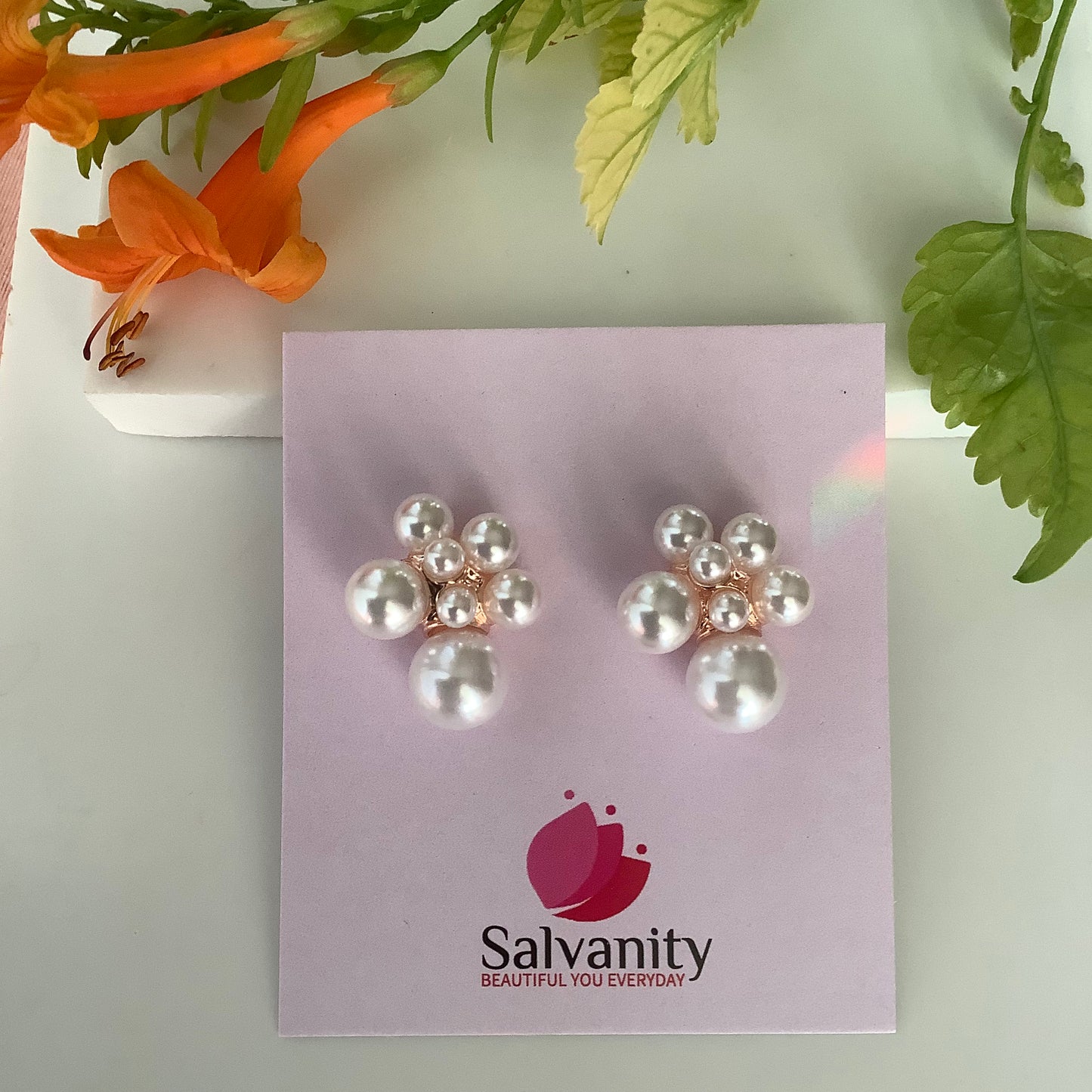 Salvanity K-POP Modern Trendy Bunch of Pearls earrings
