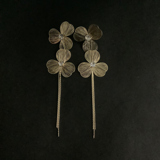 Salvanity K-POP Golden Etherea Duo Bloom Lily Earrings - Danglers