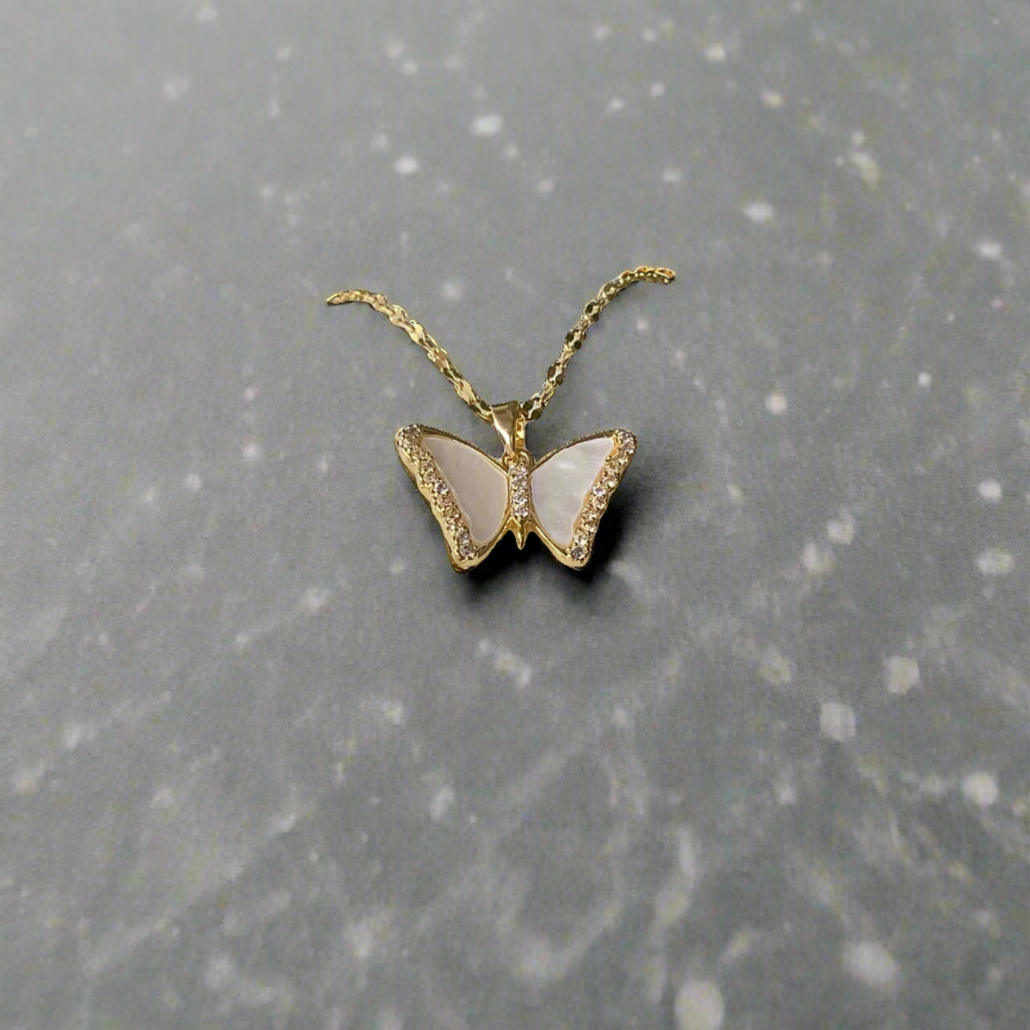 Salvanity K-POP Mamma Butterfly Anti Tarnish Necklace