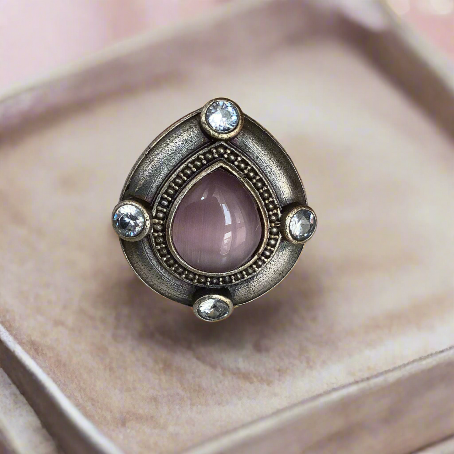 Salvanity German Silver Pearl Ace Finger Ring (Monalisa Pink)