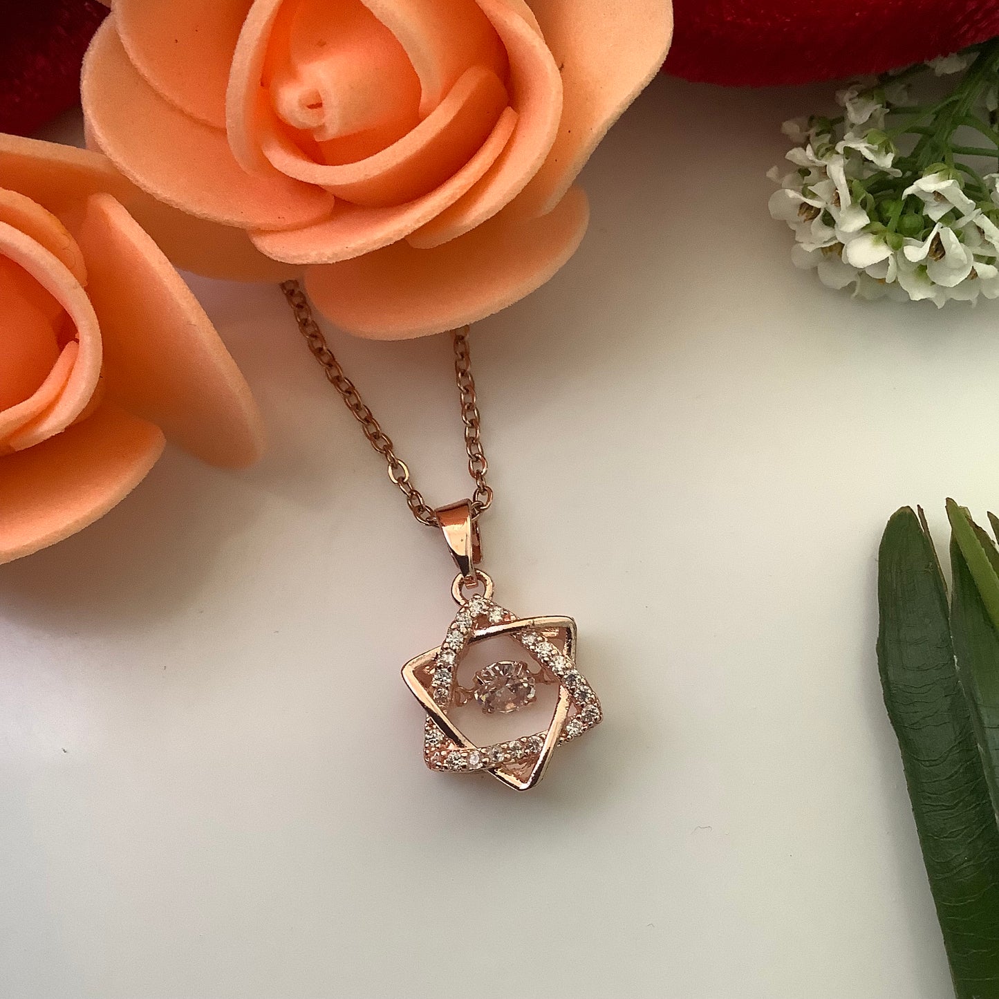 Salvanity K-POP Fashion Jewellery - Swivelling Diamond Star Necklace Rose Gold