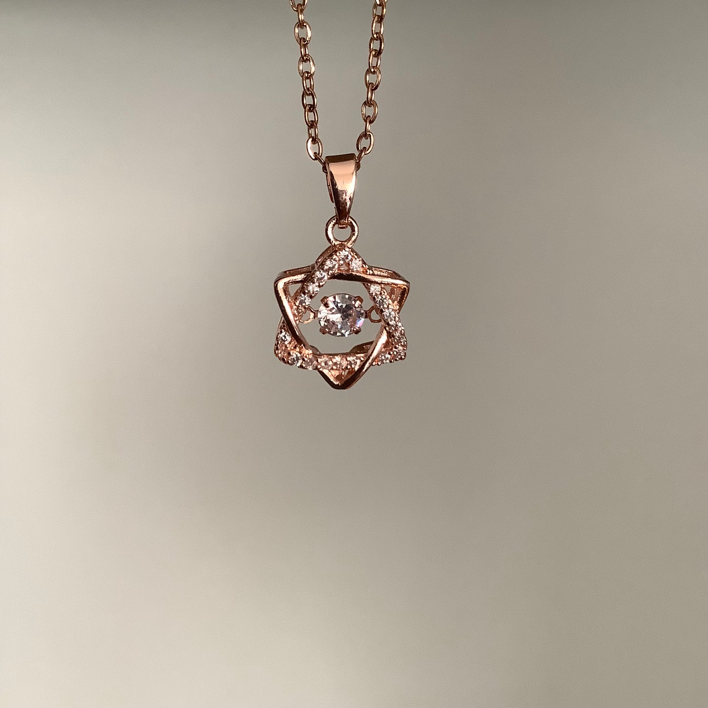 Salvanity K-POP Fashion Jewellery - Swivelling Diamond Star Necklace Rose Gold