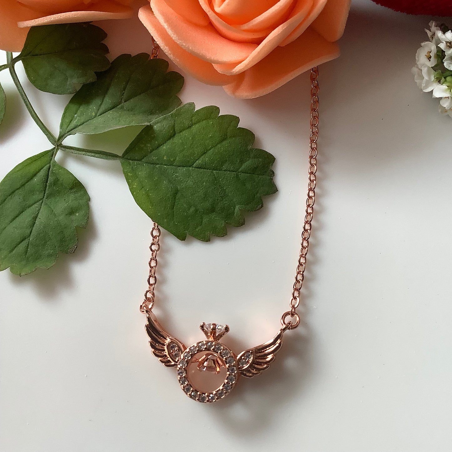 Salvanity K-POP Fashion Jewellery - Quiddich Swivelling Diamond Rose Gold Necklace