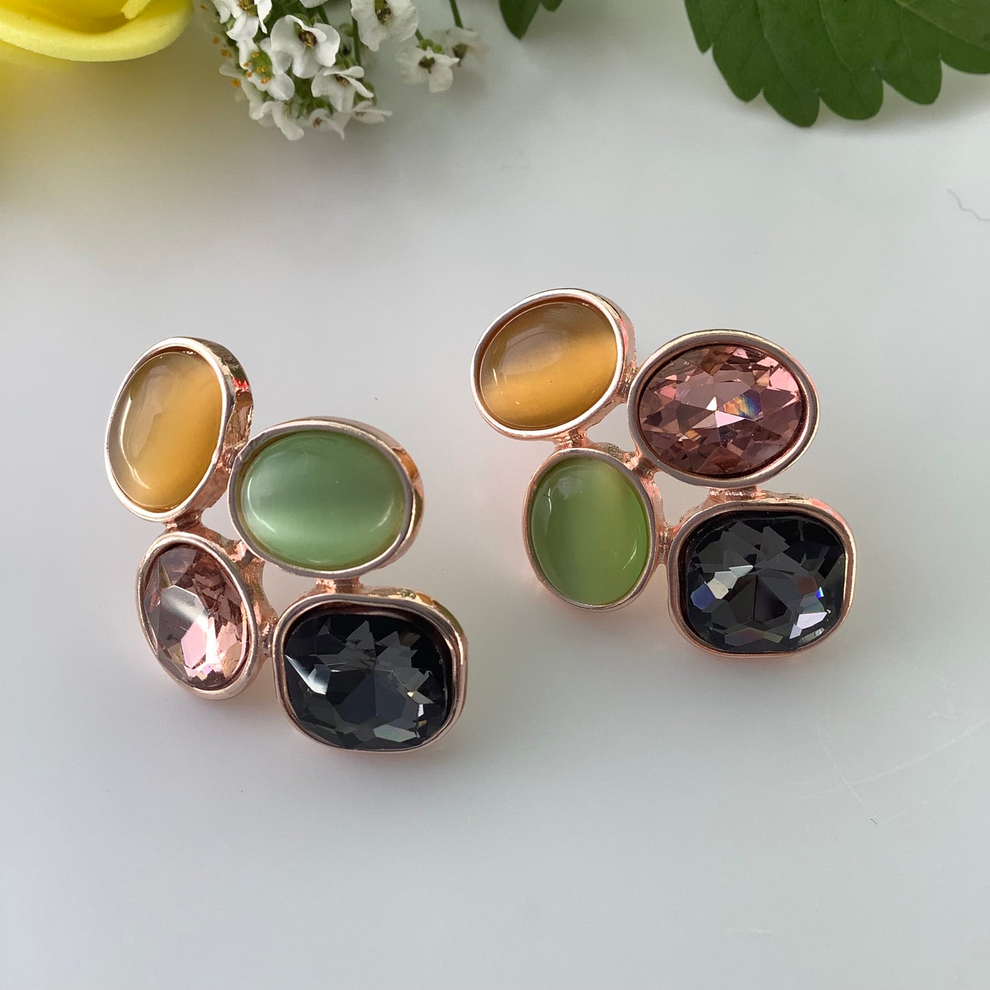 Salvanity - K-POP Fashion Jewellery Little Pebble Gems Earrings