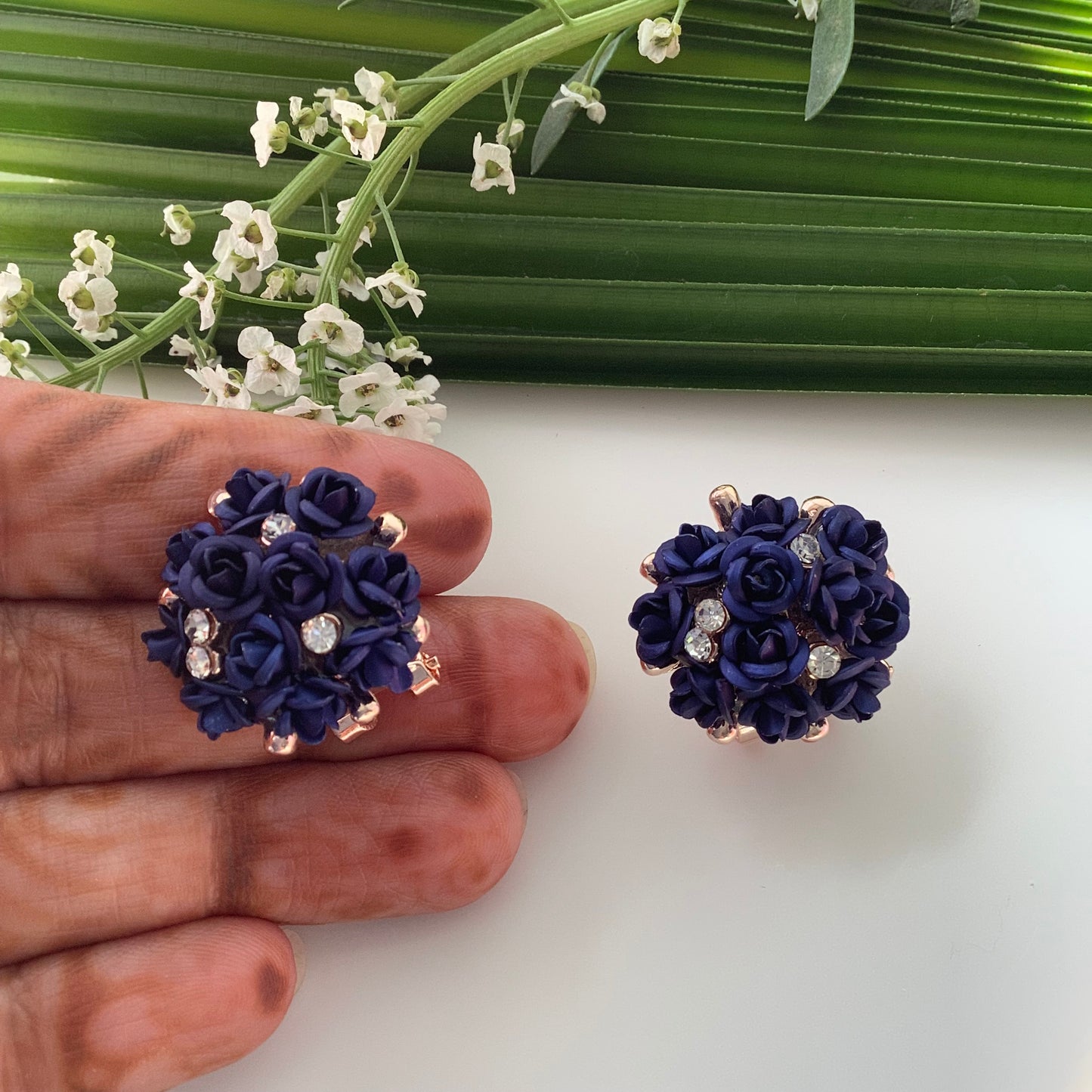 Salvanity - K-POP Fashion Jewellery Earrings Blue Rose Bouquet