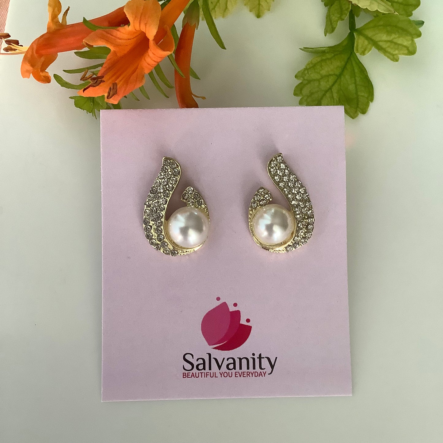 Salvanity K-POP Modern Trendy Pearl & Diamonds Golden Earrings