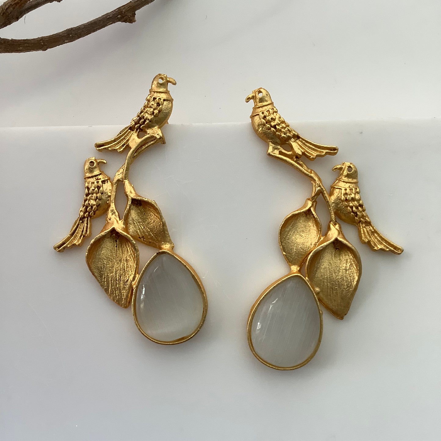 Salvanity Golden Brass Twin Bird Stone Earrings (Grey White)