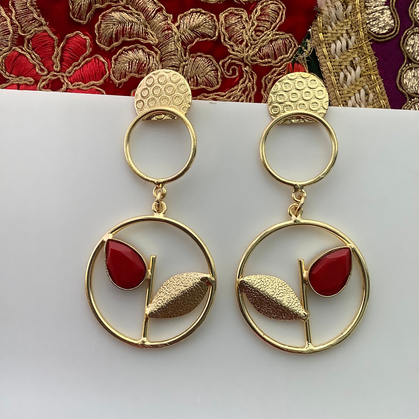 Salvanity Golden Brass Peace Leaf Earrings (Red)